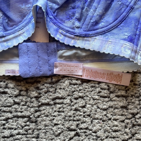 SAVAGE FENTY Lingerie By Rihanna Bra - Picture 3 of 8